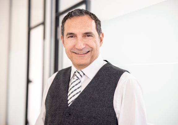 Von unserem Büro sieht man den Montalin. Unser Horizont reicht jedoch weiter.